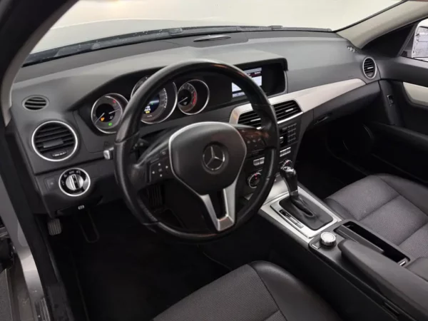 Mercedes-Benz C-Klasse Estate 180 AUT. Ambition Avantgarde Bi-Xenon