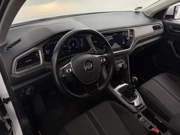 Photo 7 of 25 of WVGZZZA1ZLV134142 Volkswagen T-Roc 1.0 TSI Style Business