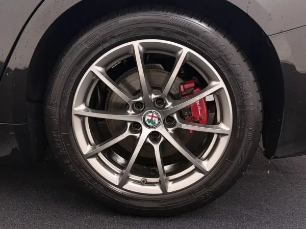 Photo 7 of 25 of ZAREAECN0H7562822 Alfa Romeo Giulia 2.0T Super 1e Eig!! NAP