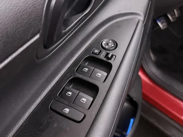 Photo 7 of 26 of NLHBN81GANZ069807 Hyundai Bayon 1.0 T-GDI Comfort