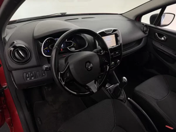 Photo 7 of 26 of VF15RXA0H52699892 Renault Clio 0.9 TCe Expression