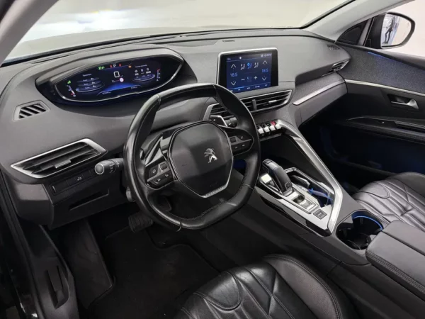 Photo 7 of 26 of VF3MRHNSRJL073812 Peugeot 5008 1.2 PureTech AUT. Allure 7p.