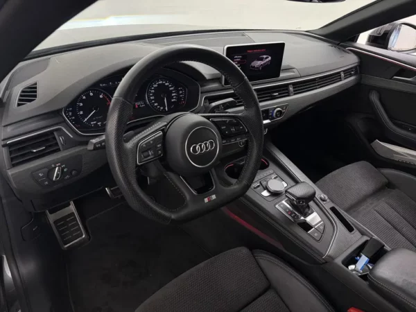 Photo 7 of 26 of WAUZZZF51KA071657 Audi A5 Sportback 40 g-tron Launch edition Sport