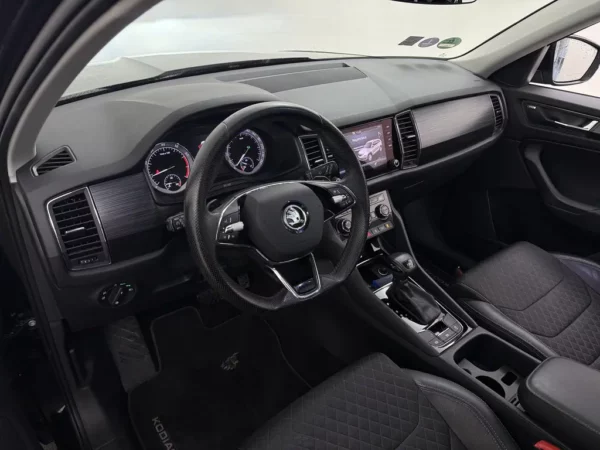 Photo 7 of 27 of TMBJB9NS0M8040020 Skoda Kodiaq 1.5 TSI Aut. Business Edition Pano
