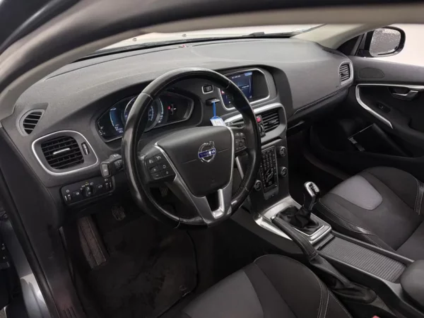 Volvo V40 1.6 T2 Momentum