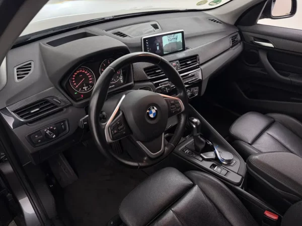 Photo 8 of 25 of WBAHT710405J50291 BMW X1 sDrive18d Aut. High Executive HUD