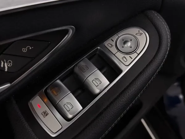 Mercedes-Benz C-Klasse 180 AUT. Premium