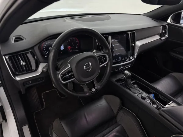 Volvo S60 2.0 T4 R-Design
