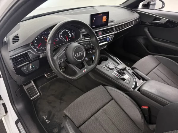 Audi A4 Avant 1.4 TFSI AUT. Sport S line Edition