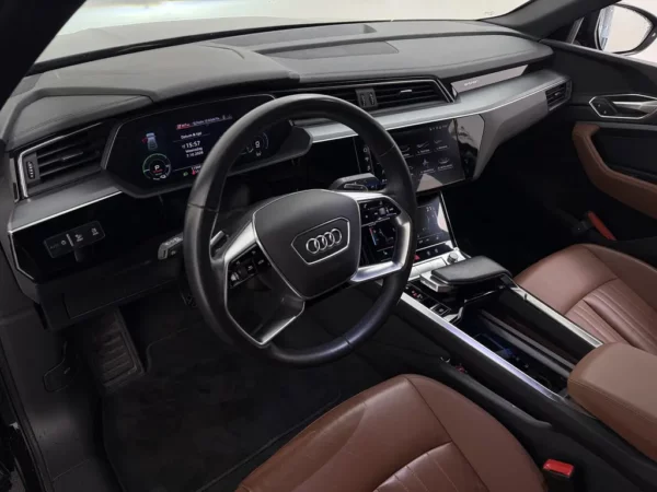 Photo 8 of 29 of WAUZZZGE2NB040737 Audi e-tron Sportback 55 Quattro Sportback Pro S-Line 95 kWh LED