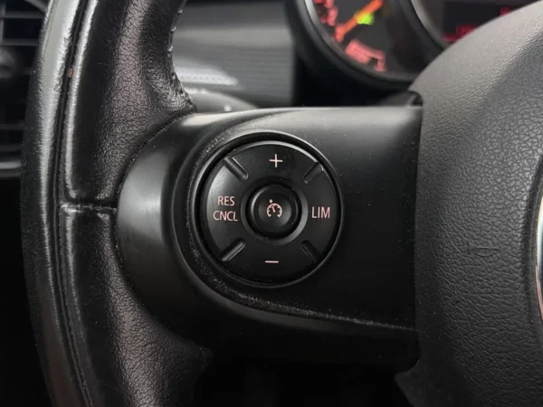 MINI 3-deurs 1.5 Cooper Business Navi