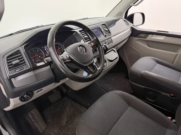 Volkswagen Transporter 2.0 TDI L2H1 DC Highline Airco