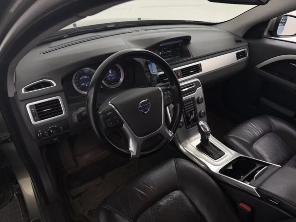 Volvo V70 2.0 T5 AUT. 5-cilinder